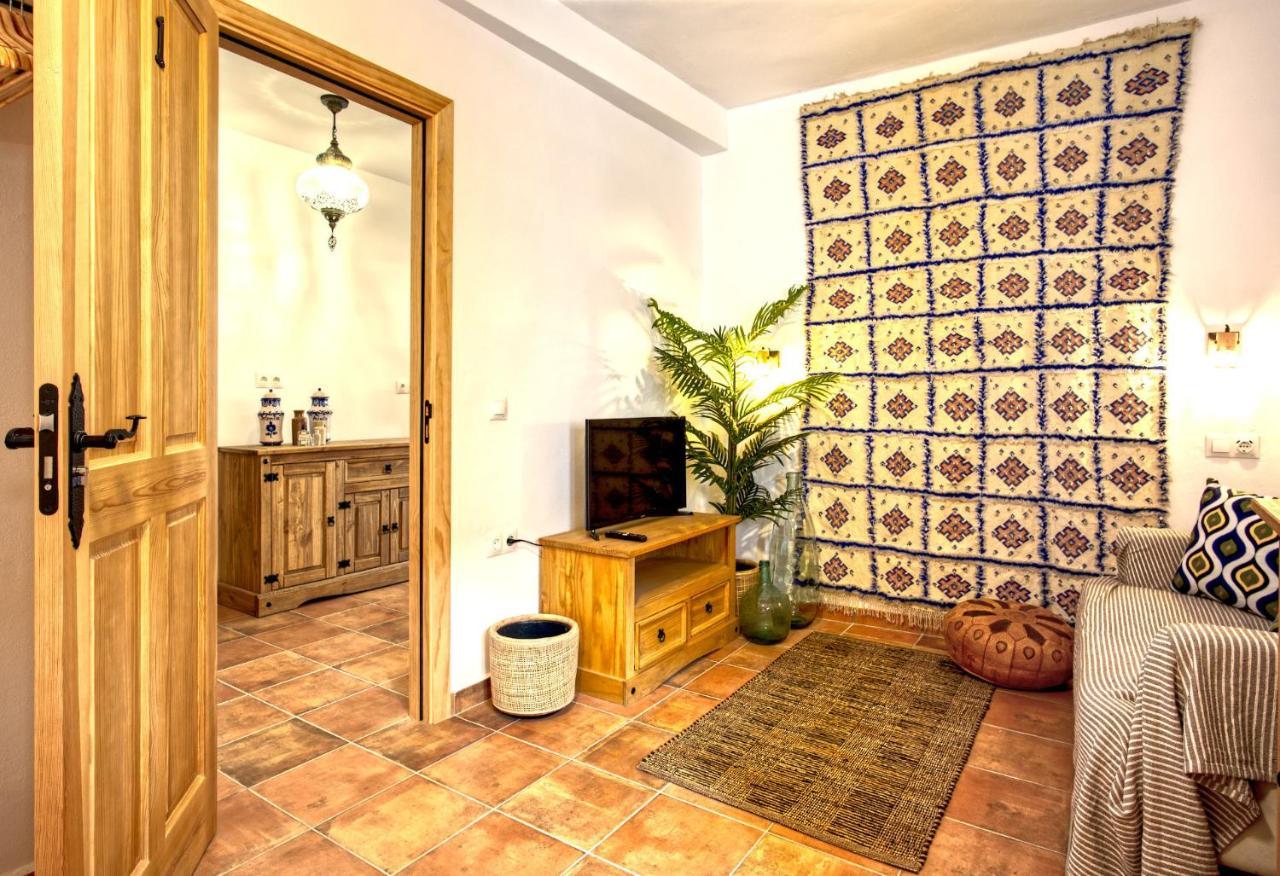 La Vieja Botica Bed & Breakfast Canillas de Aceituno Dış mekan fotoğraf