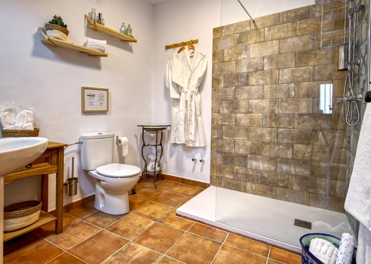 La Vieja Botica Bed & Breakfast Canillas de Aceituno Dış mekan fotoğraf